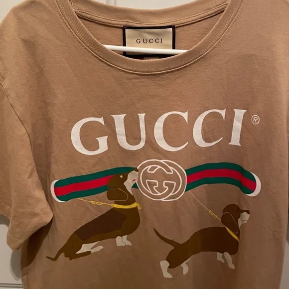 Gucci Tan T-Shirt with Dachshund Print - Picture 5 of 7